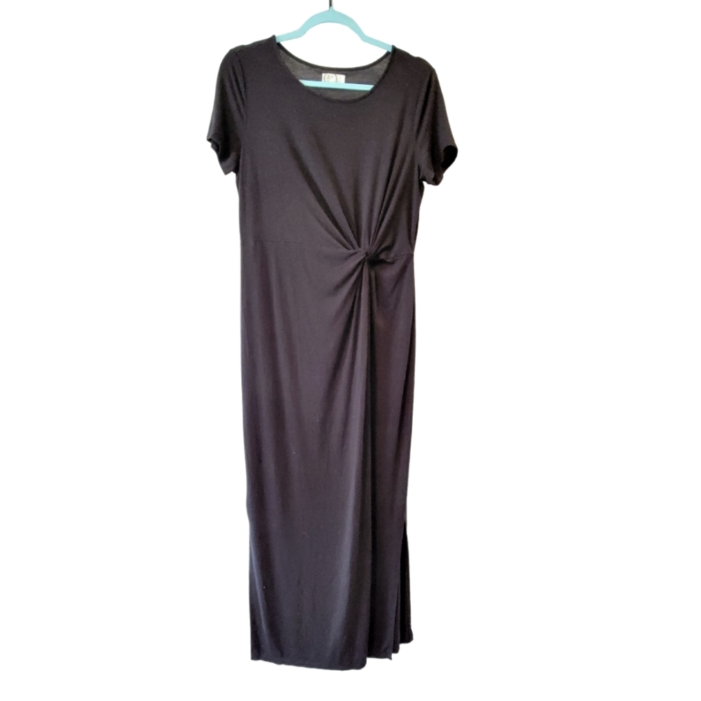 Black maxi dress